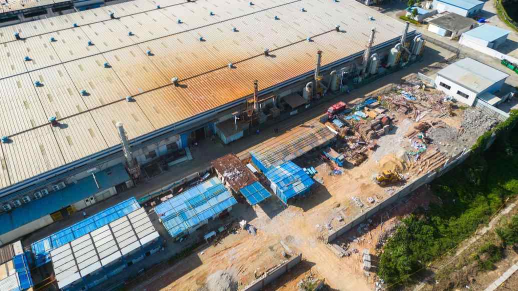 比亚迪惠州工厂突发火灾(图1) 比亚迪惠州工厂突发火灾(图1)